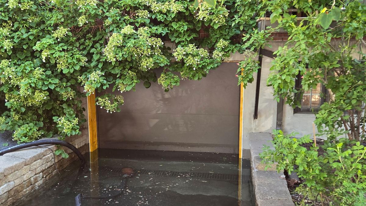 Portes de garage étanche anti-inondation