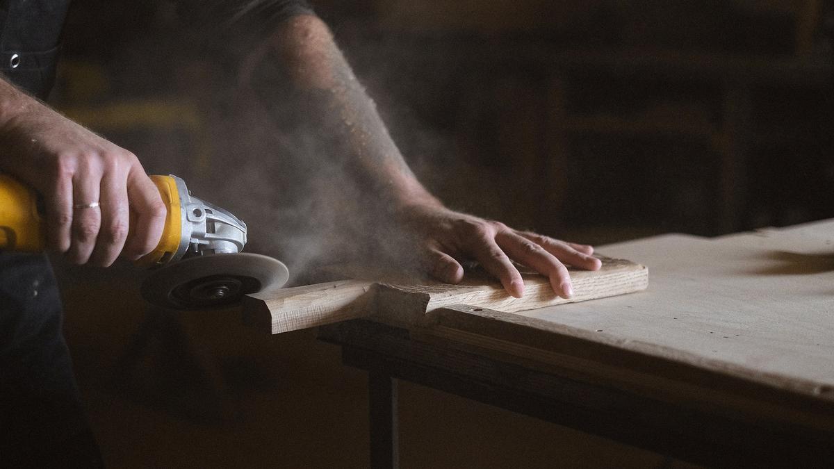 La poussière dans l'air pendant les travaux de rénovation