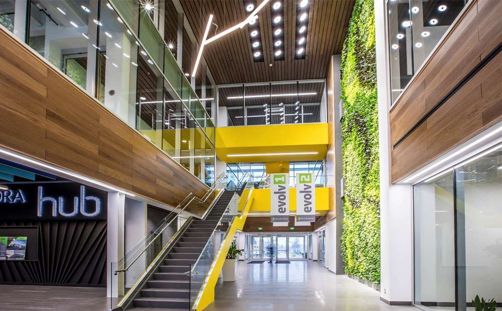 Evolv1, certifié Bâtiment à carbone zéro – Design. Dès la conception du projet, Stantec a adopté un processus de conception intégrée pour atteindre l’objectif de carboneutralité du bâtiment