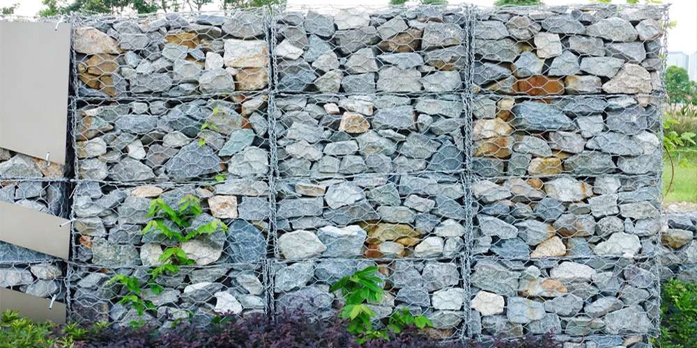 Aménagement paysager avec un mur de gabion