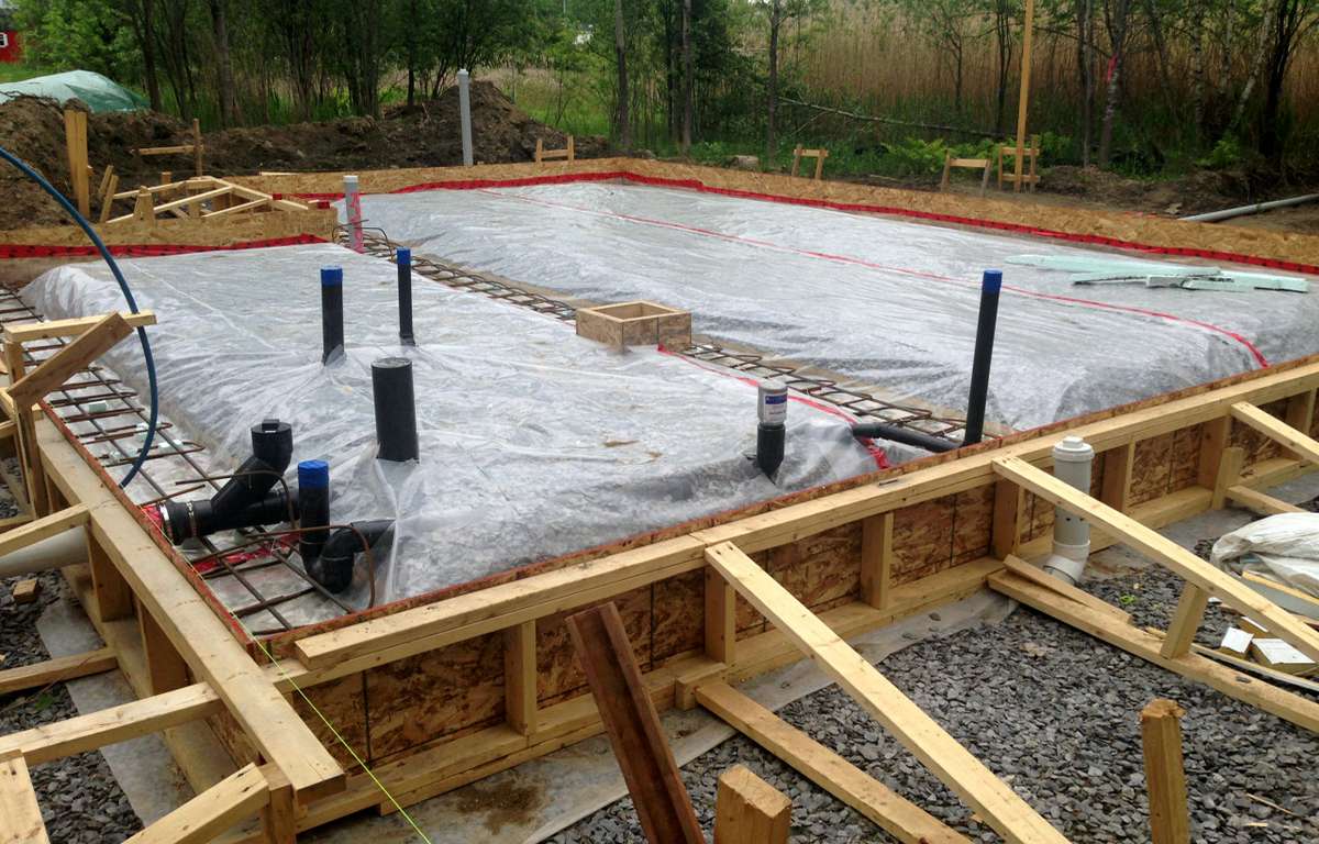 autoconstruction de la maison : dalle sur sol