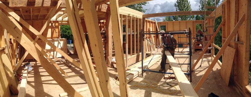 autoconstruction de la maison: la charpente