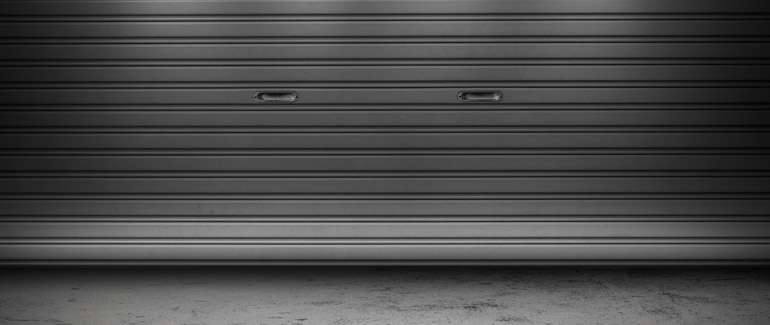 poser une porte de garage étanche