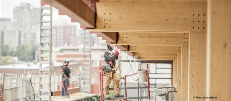 Arbora, le plus grand projet résidentiel en CLT au monde, avait été lancé à Montréal en 2015. Projet Arbora, certifié LEED Platine, par Sotramont, Nordic et Lemay+CHA. 