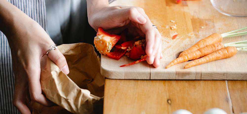 Quoi mettre dans le compost: les déchets de cuisine