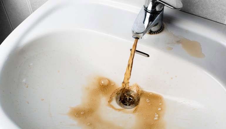 Le gaz naturel issu de la fracturation peut contribuer à la pollution de l'eau, ce qui fait partie des raisons pour lesquelles les villes interdisent le gaz.