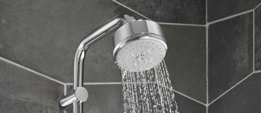 Les pommes de douche à débit réduit 