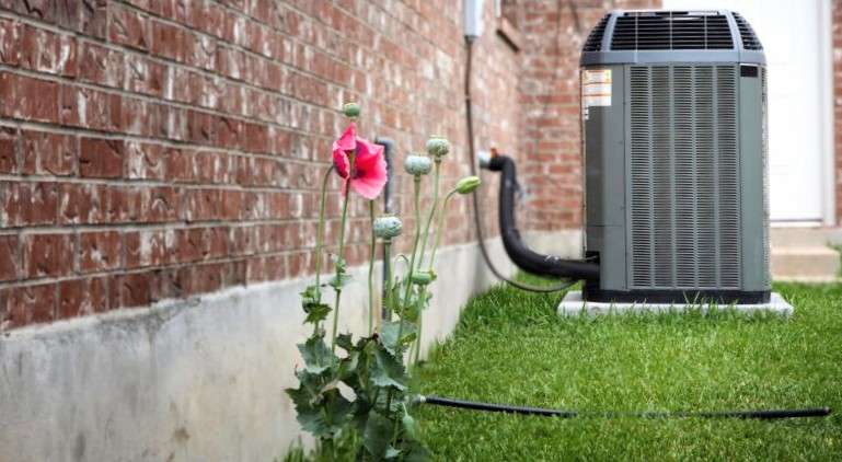 Les thermopompes à basse température reliées à un système de distribution de chauffage central à air pulsé constituent un excellent choix pour le chauffage des maisons au Québec.