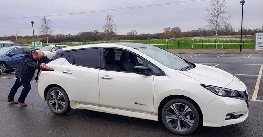 EV charging - what to do to charge in the street or mid journey