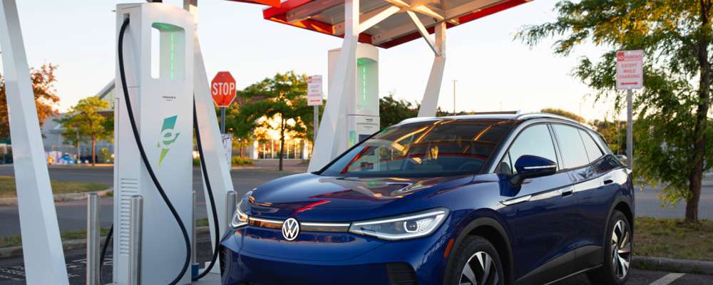 Electrify Canada offre des bornes de recharge publiques pour VE parmi les plus rapides au Canada.