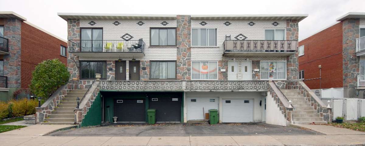 Multilogements avec garage au sous-sol à LaSalle, Montréal