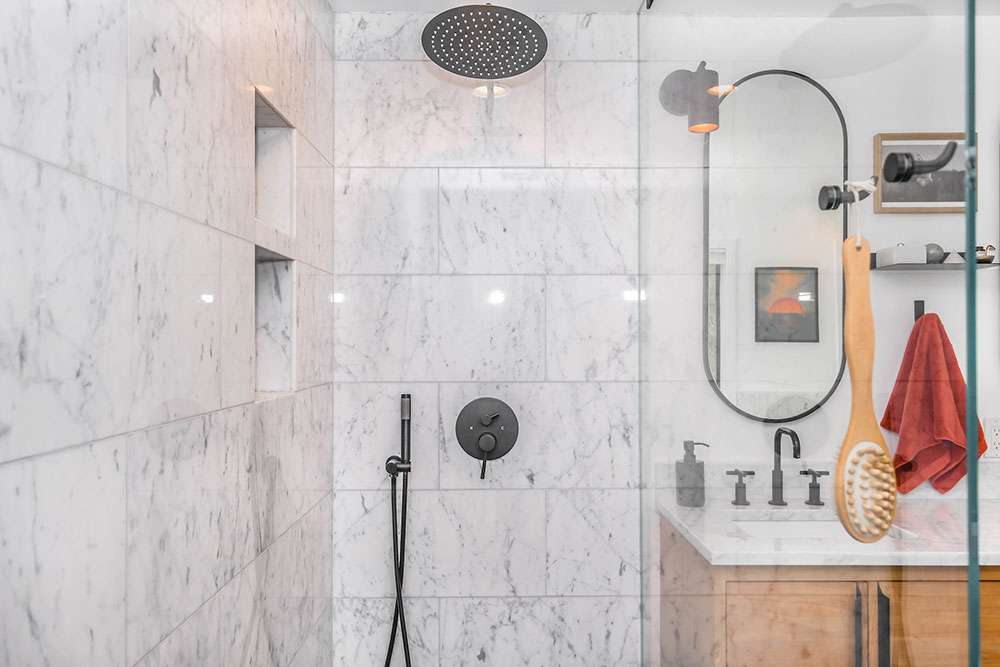 Rénovez votre douche soigneusement afin d'éviter les dégâts des eaux à l'avenir