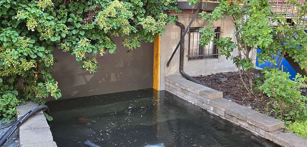 Porte de garage anti-inondation